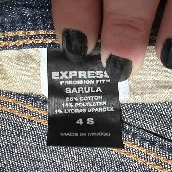 Y2K Express Sarula Precision Fit Low Rise Flare Jeans Women’s Size 4 S Whiskered - Picture 14 of 14